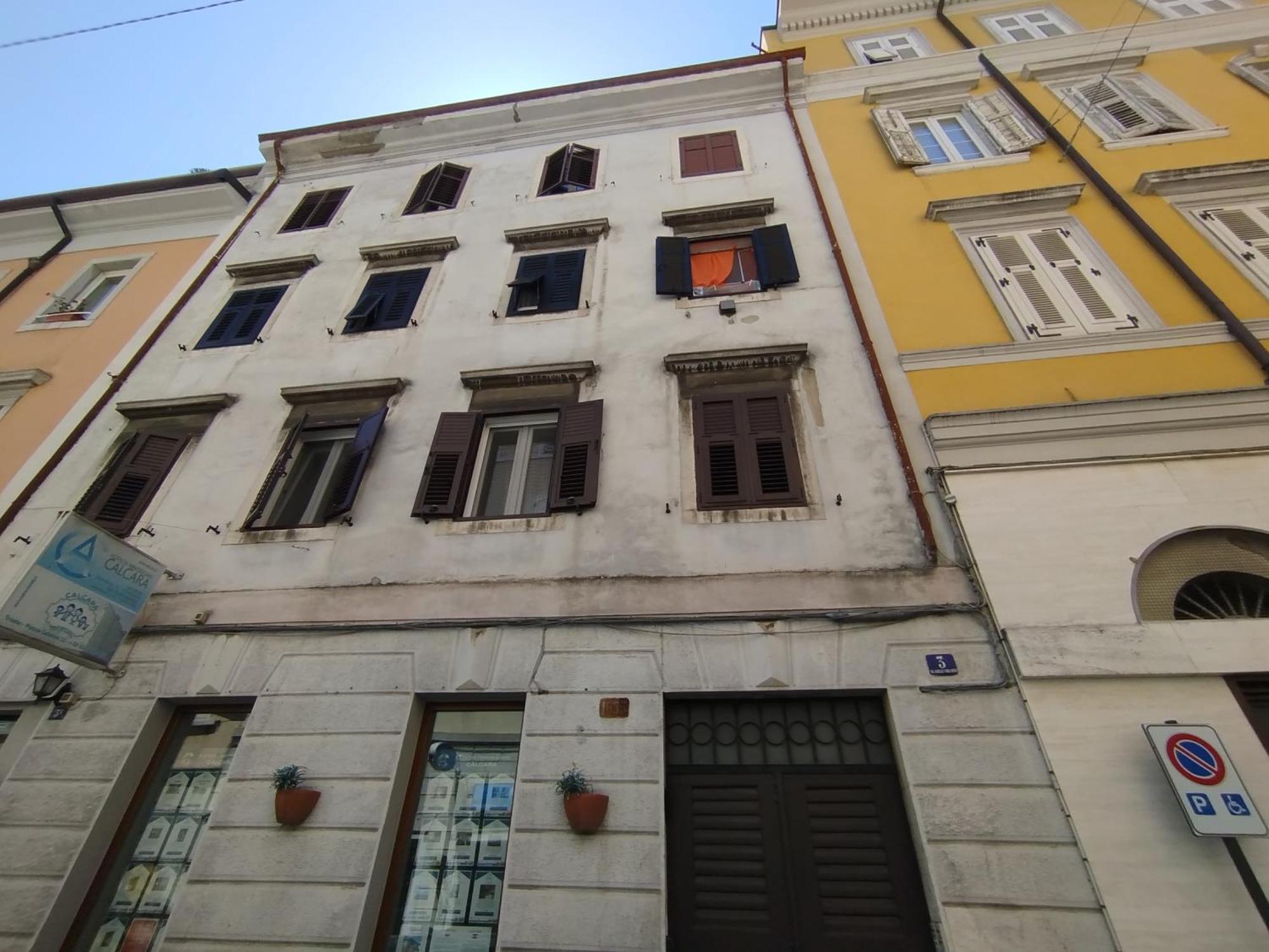Appartamento Storico In Viale Трієст Екстер'єр фото